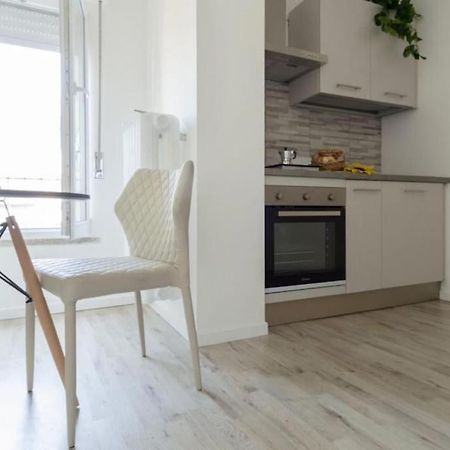 One Flat/Studio,Busto ArsizioCenter,With Terrace Dış mekan fotoğraf